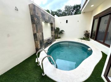 Casa · 400m² · 5 Recámaras · Venta Casa 5 Rec. Via Cumbres Cancun