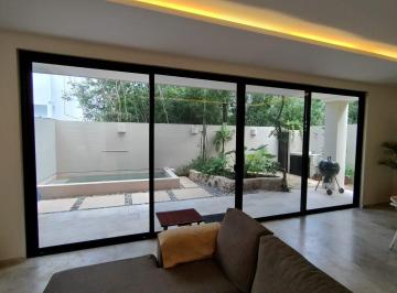 Casa · 250m² · 3 Recámaras · 2 Estacionamientos · Venta Casa 3 Rec. Via Cumbres Cancun