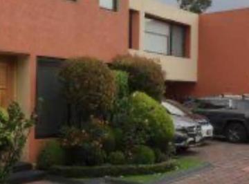 Casa de 3 habitaciones, Cuajimalpa de Morelos · Casa Exclusiva en Cuajimalpa Lomas de Vista Hermosa. Zona de Alto Valor, Remate Inmobiliario.