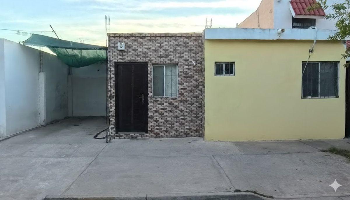 Venta Casa (Escuelas - Centros Deportivos) Los Mochis, Sinaloa