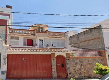 Casa de 5 habitaciones, Puerto Vallarta · Estilo de Vida Versalles: Confort, Diseño y Conectividad en Milán 297