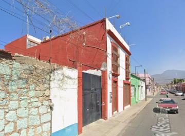 Casa de 4 habitaciones, Oaxaca de Juárez · Oportunidad Única: Propiedad Versátil con Alma Oaxaqueña en Manuel Doblado