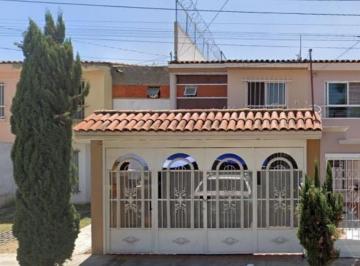Casa de 3 habitaciones, Guadalajara · Casa en Venta Cipriano Campos Alatorre, Guadajalajara