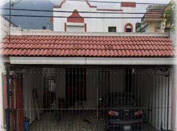Casa de 3 habitaciones, Guadalupe · Casa en Venta Ubicada en Camino Real, Guadalupe, Nuevo León
