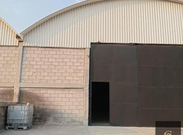 Local comercial · 500m² · 1 Estacionamiento · Local en El Castillo
