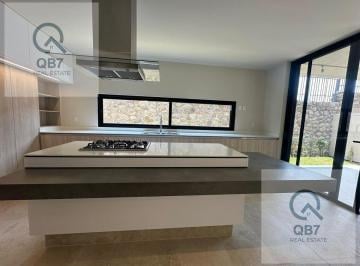 Casa en condominio de 3 habitaciones, Querétaro · Renta Casa en Lomas Campanario con Muy Buenos Espacios y Cuarto de Servicio