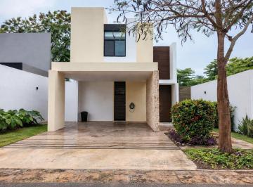Casa · 416m² · 3 Recámaras · Casa en Fraccionamiento Jhermosa Casa en Venta en Residencial Arborea - Lista Para Habitarardines de C
