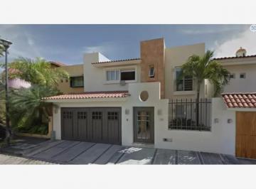 Casa de 4 habitaciones, Puerto Vallarta · Venta de Casa en La Colonia Díaz Ordaz en Puerto Vallarta Jalisco