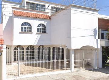 Casa de 4 habitaciones, Durango · Se Vende Casa en Durango, Durango, Burocrata.