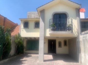 Casa · 269m² · 3 Recámaras · 2 Estacionamientos · Casa en Venta en Metepec Paseo San Isidro