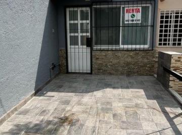 Casa · 58m² · 2 Recámaras · 1 Estacionamiento · Casa en Renta en Constituyentes