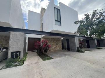 Casa de 3 habitaciones, Mérida · Casa en Renta con Paneles Solares en Temozón Norte