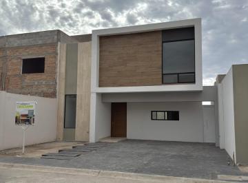 Casa · 242m² · 3 Recámaras · 2 Estacionamientos · Casa en Venta en Viñedos Torreon Coahuila
