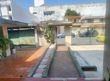 Casa de 7 habitaciones, Monterrey · Oportunidad Venta Casa a 20 m de Av Eugenio Garza Sada, Espaldas de Plaza La Silla, Para Remodelar