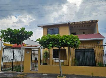 Casa de 4 habitaciones, Córdoba · Venta de Casa en Córdoba Veracruz con 225 m² Terreno, 4 Recámaras en Col. Moderna a 500 m² de Soriana