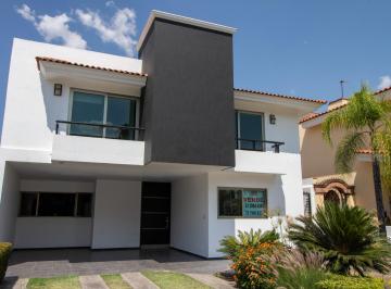 Casa de 5 habitaciones, Zapopan · Zapopan Residencia en Venta Dentro de Periferico