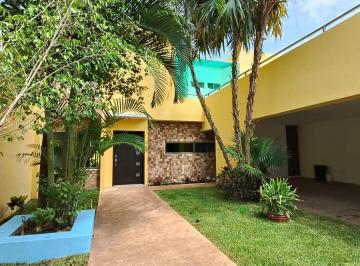 Casa · 342m² · 3 Recámaras · Hermosa Cas en Venta con Alberca Margaritas de Cholul (Fvc - 2800)