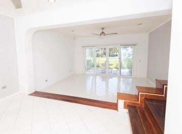 Casa · 180m² · 2 Estacionamientos · Casa - Isla Dorada
