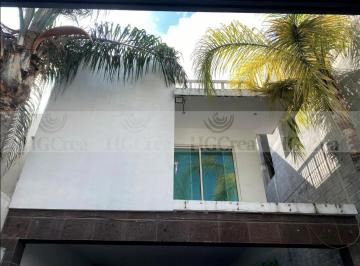 Casa de 3 habitaciones, San Pedro Garza García · Casa en Venta en Lomas de Tampiquito