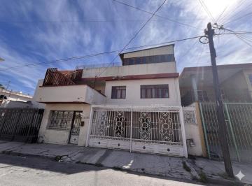 Casa de 5 habitaciones, Monterrey · Casa Habitación en Venta