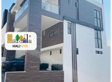 Casa · 240m² · 3 Recámaras · 3 Estacionamientos · Casa en Venta en Residencial Lago Esmeralda