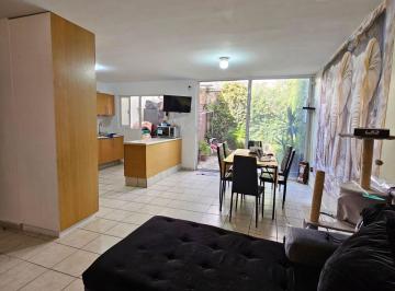 Casa de 5 habitaciones, Zapopan · Casa con 5 Espacios Habitacionales + Roof Funcional | Gran Oportunidad en San Isidro, Valdepeñas.