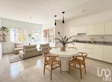 Departamento · 70m² · 3 Recámaras · 1 Estacionamiento · Deptartaento. 3 Recámaras en Planta Baja. Jardines Mayakobá. ¡Oportunidad!