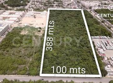 Terreno / Lote · 38800m² · Macrolote Estrategico! 3.8 Hectáreas a 100 m de Av Chac Mool Dh0826