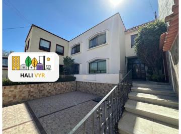 Casa · 720m² · 7 Recámaras · 8 Estacionamientos · Amplias, Iluminadas y Tranquilas Casas en Venta Para Inversionistas