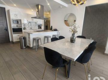 Departamento · 118m² · 2 Recámaras · 2 Estacionamientos · Moderno Departamento Amueblado en Venta