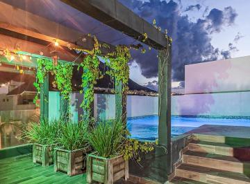 Casa de 3 habitaciones, Monterrey · Casa con Triple Altura y Terraza con Alberca | Cumbres Mediterráneo