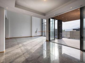 Casa de 4 habitaciones, Monterrey · 27 m de Frente en La Herradura | Diseño Bien Resuelto + Rooftop | 809 m²