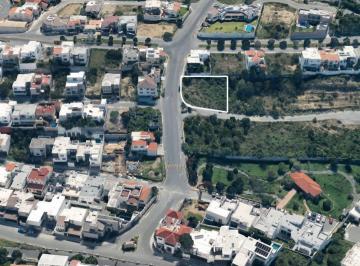 Terreno / Lote , Monterrey · Terreno en Esquina con 38 m de Frente | Bosques de Valle Alto | Calle Cerrada