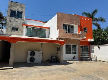 Casa · 4 Recámaras · Casa en Renta Plaza Villahermosa