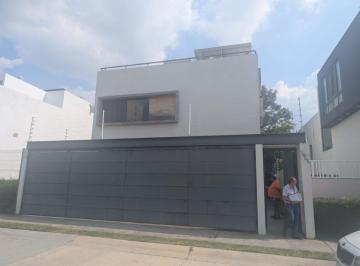 Casa de 3 habitaciones, Zapopan · Casa en Venta, Solares, Zapopan, Jal.