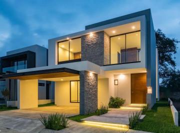 Casa de 3 habitaciones, Chihuahua · Se Vende Hermosa Casa de 2 Plantas en Fracc. Sivanna $5'990,000