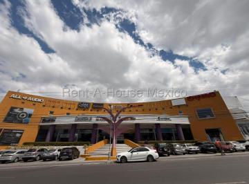 Local comercial , Querétaro · Renta Local Comercial Sobre Bernardo Quintana 3 Plantas Estacionamiento