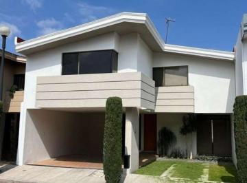 Casa de 3 habitaciones, Puebla · Venta de Bella Casa en Puebla en Una Excelente Ubicacion en Fraccionamiento Privado Vigilancia 24/7