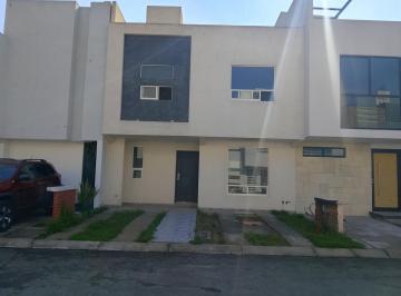 Casa · 126m² · 3 Recámaras · 2 Estacionamientos · Casa en Venta en Toluca, San Jose