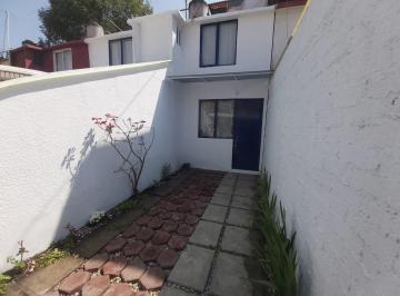 Casa de 2 habitaciones, Tultitlán · Bonita Casa de 2 Recs, Jardín y Estacionamiento