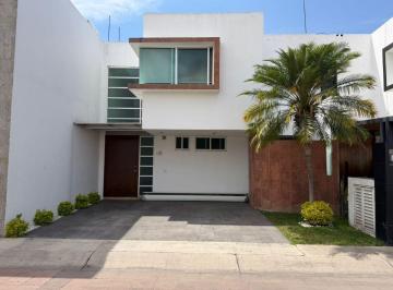 Casa de 3 habitaciones, Zapopan · Casa en Renta Jardines Vallarta