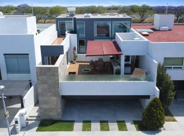 Casa de 3 habitaciones, Querétaro · Casa en Venta en Mision San Jeronimo Queretaro