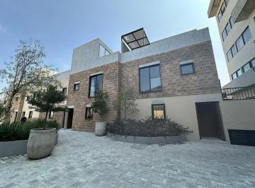 Casa · 151m² · 4 Recámaras · 2 Estacionamientos · Casa en Venta Ciudad Granja