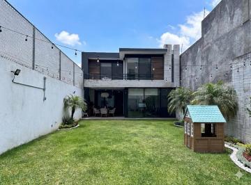 Casa · 385m² · 4 Recámaras · 2 Estacionamientos · Casa en Tlaltenango