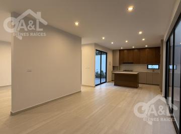Casa · 211m² · 3 Recámaras · 2 Estacionamientos · Casa en Venta en Fraccionamiento La Finca