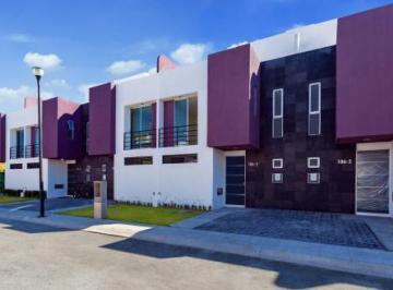 Casa · 110m² · 3 Recámaras · 2 Estacionamientos · Casa en Venta en Zinacantepec, Fraccionamiento Idílica, Reserva Serratón