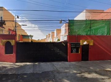 Casa de 3 habitaciones, Gustavo A. Madero · Casa en Remate Bancario en Santa Isabel Tola, Gustavo A. Madero, Cdmx. Gran Oportunidad