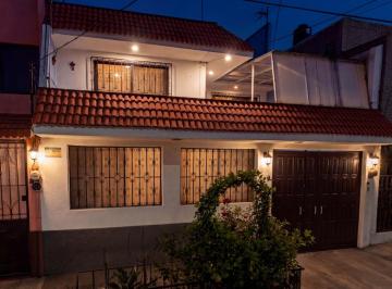 Casa de 3 habitaciones, Iztapalapa · Casa en Venta de Recuperacion Bancaria en Constitución de 1917 Cerca de Metro Constitución de 1917