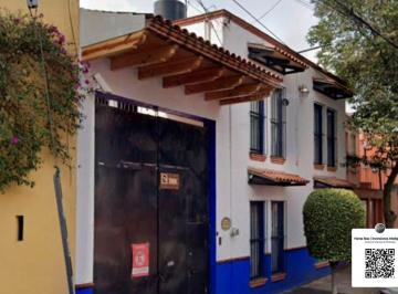 Casa de 5 habitaciones, Coyoacán · Pagos Flexibles Casa en Remate en Coyoacán!