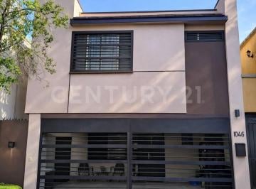 Casa · 224m² · 3 Recámaras · Casa en Venta en Col. Misión Anahuac, Escobedo